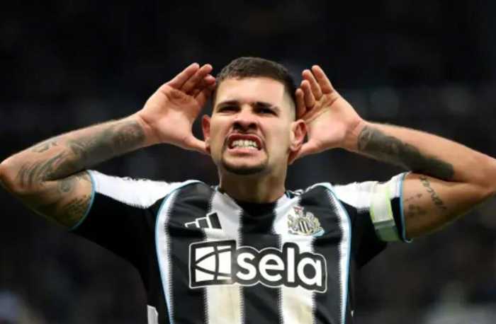 纽卡斯尔拒绝出售吉马良斯，曼联引援遇阻