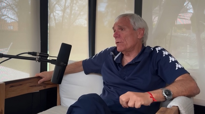 前体能教练：梅西曾垫付给足协员工200万工资，把国家队奖金平分